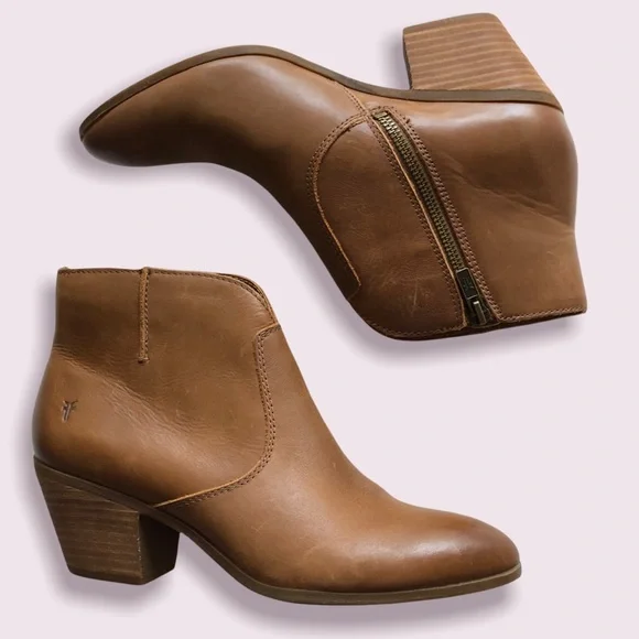 Frye | Shoes | New Frye Leather Ankle Booties Pointy Toe  display picture 3